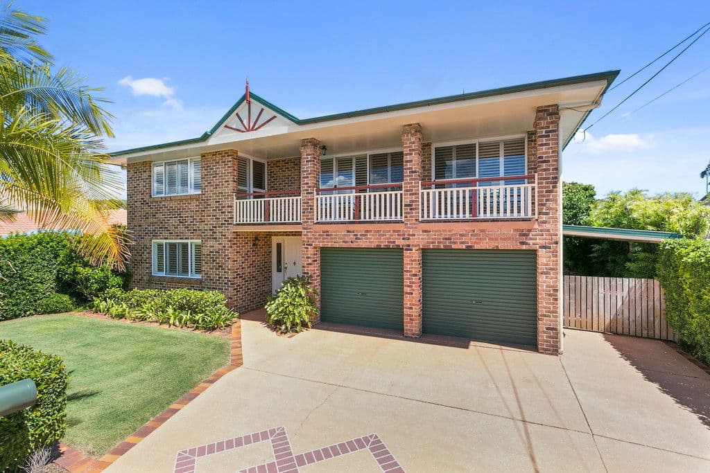 10 Makena Crescent, Birkdale QLD 4159, Birkdale - Thumbnail 2