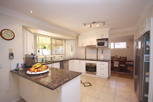 30 Clubhouse Drive, ARUNDEL QLD 4214, Arundel - Thumbnail 2
