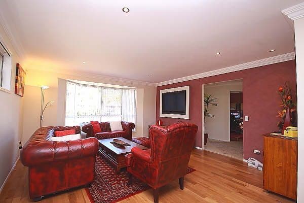 30 Clubhouse Drive, ARUNDEL QLD 4214, Arundel - Thumbnail 3