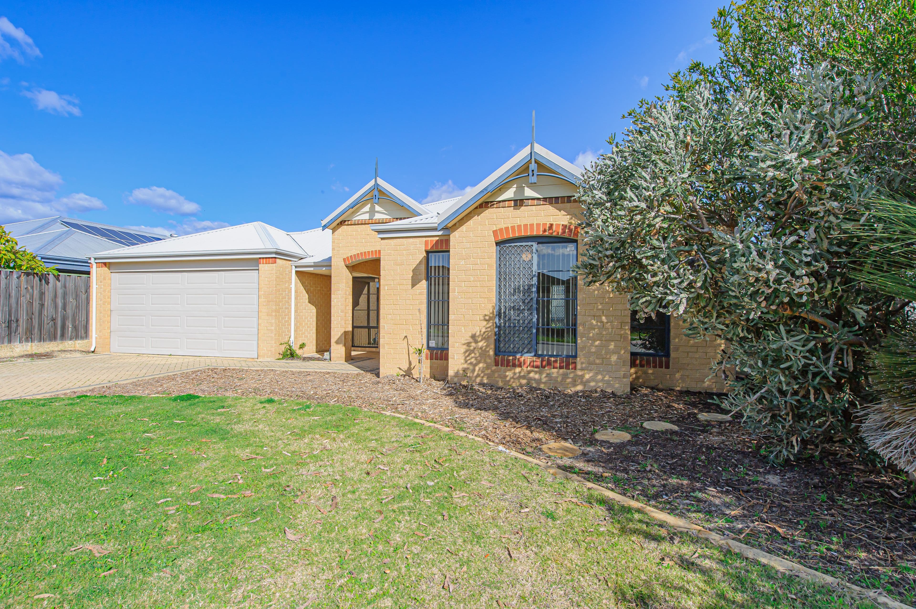 6 Jervis Drive, Ellenbrook WA 6069, Ellenbrook - Image 1