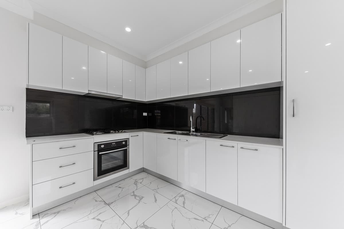 2 / 53 Loch Street, Cranbourne VIC 3977, Cranbourne - Thumbnail 2