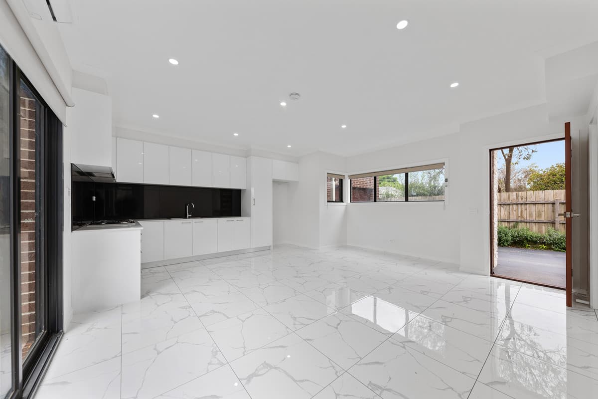 2 / 53 Loch Street, Cranbourne VIC 3977, Cranbourne - Thumbnail 5