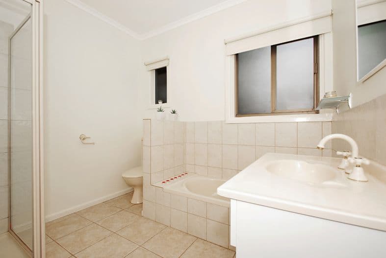 17 ALLAWARE Avenue, CROYDON VIC 3136, Croydon - Thumbnail 7