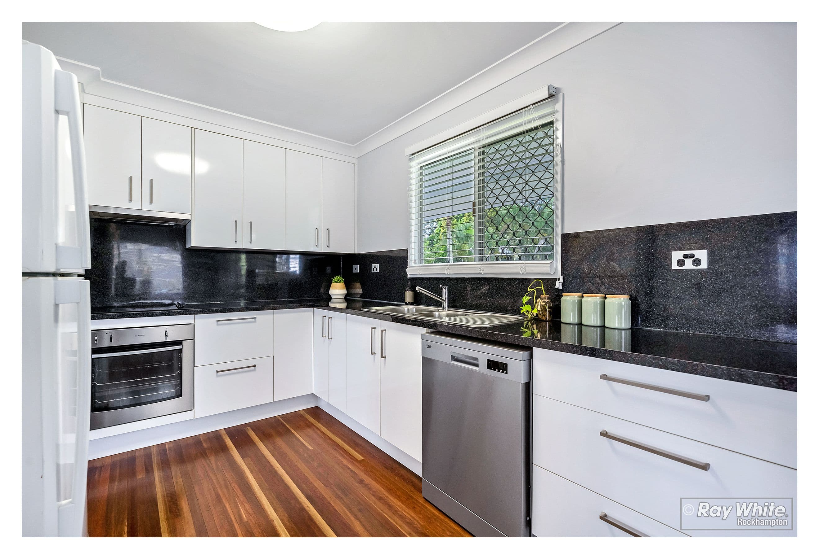 18 Crick Street, Kawana QLD 4701, Kawana - Thumbnail 4