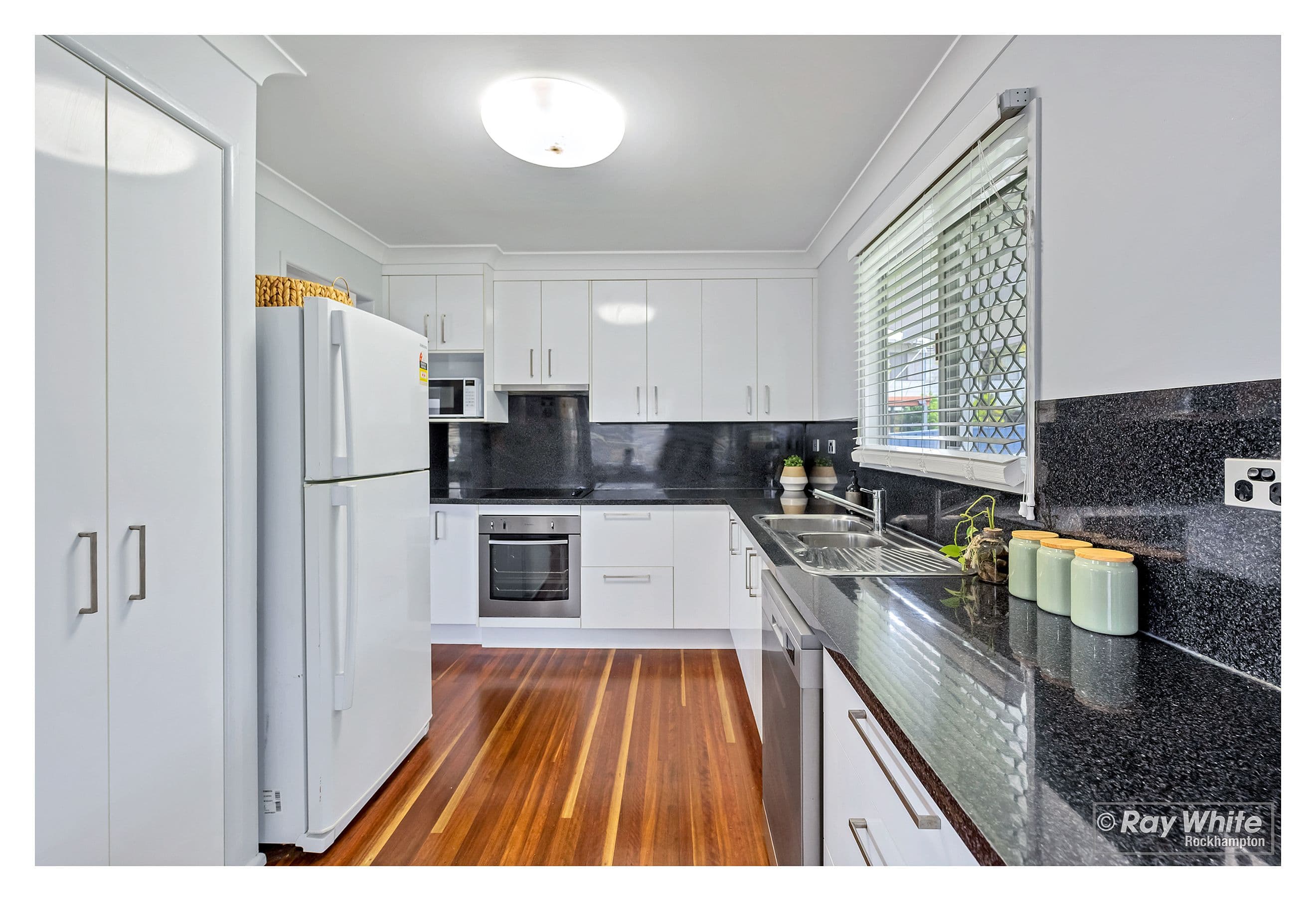 18 Crick Street, Kawana QLD 4701, Kawana - Thumbnail 8