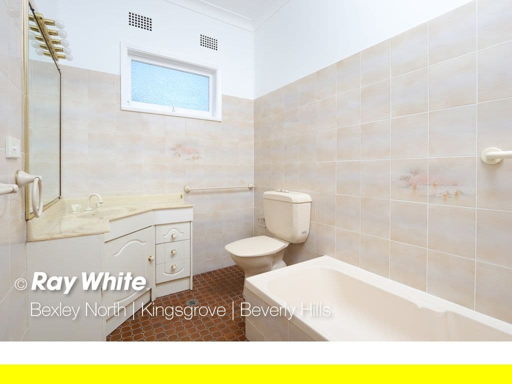 1 Maryl Avenue, Roselands - Thumbnail 5
