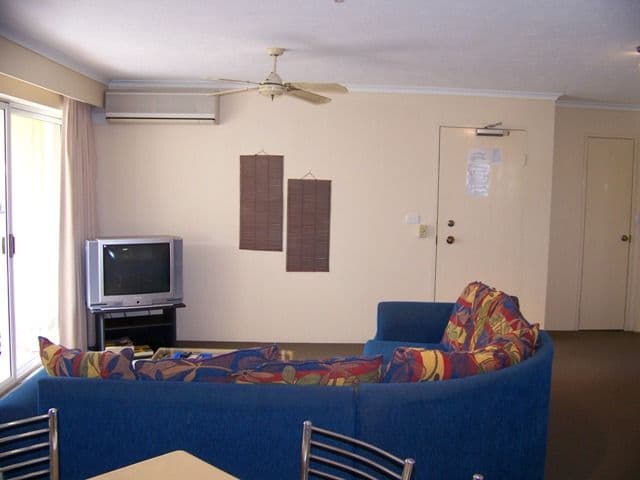 Apartment 44 'Markham Court', 36 Australia Avenue, BROADBEACH QLD 4218, Broadbeach - Thumbnail 4