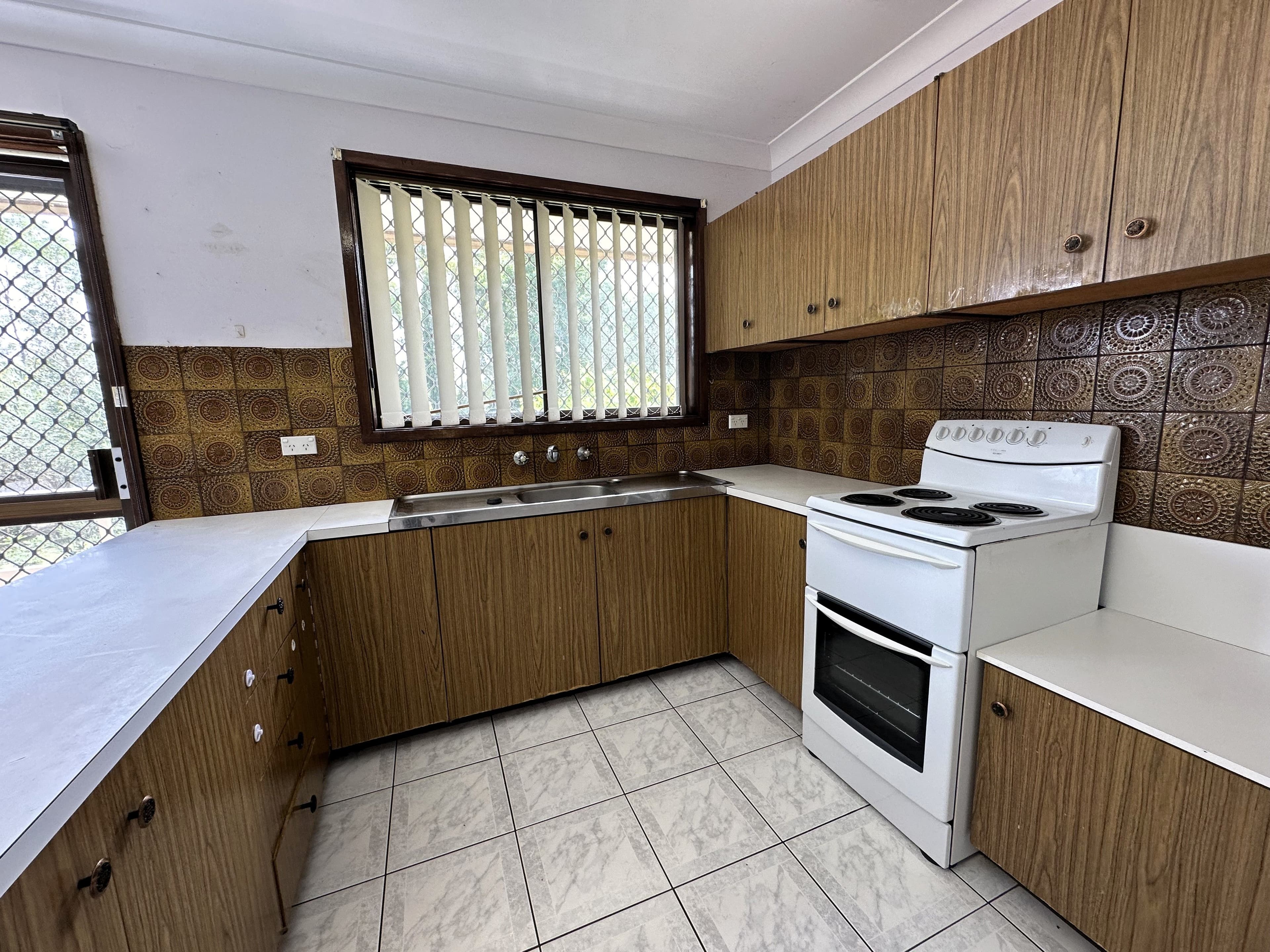 55 Nasmyth Street, Young NSW 2594, Young - Thumbnail 2