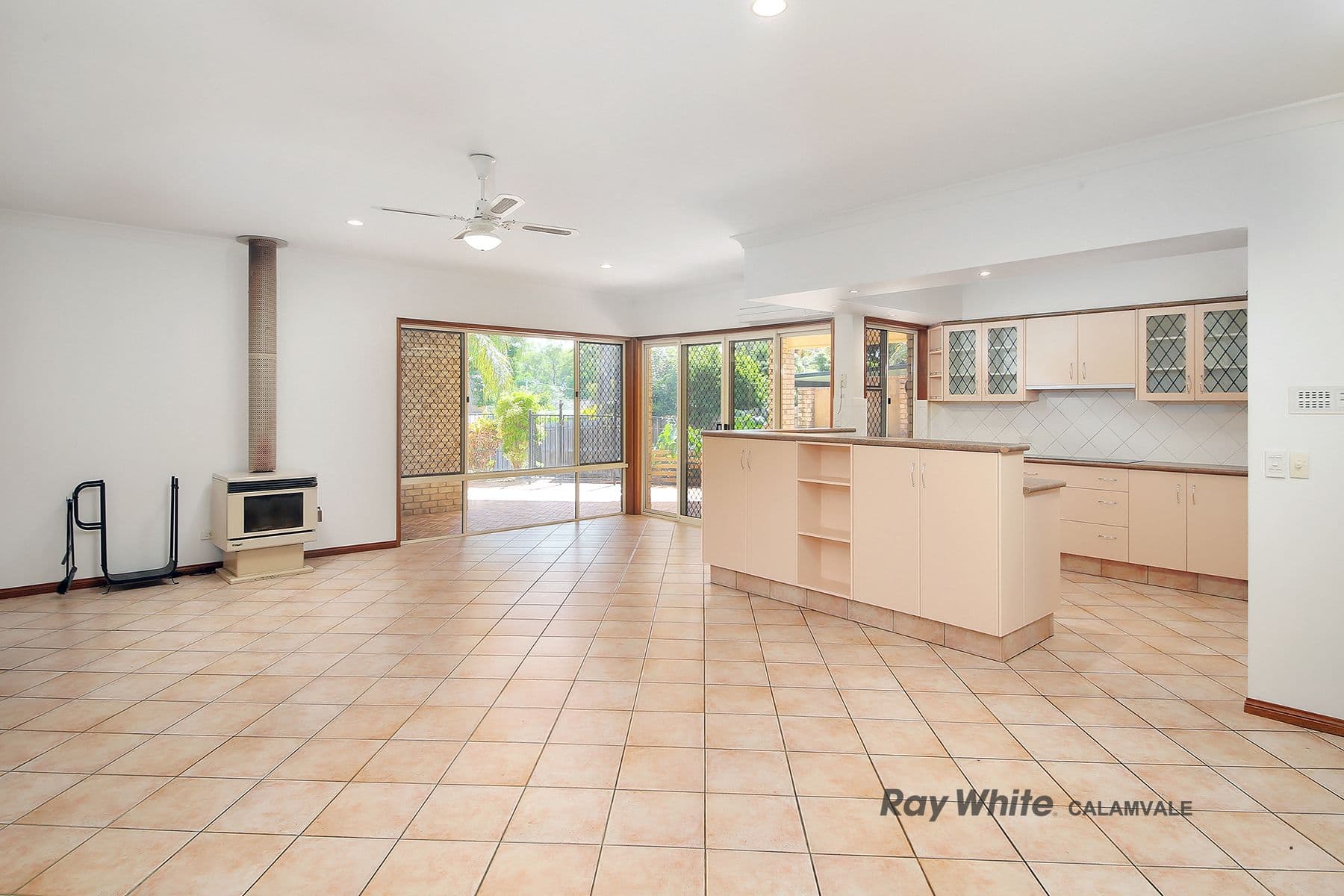 15 Aronia Court, Regents Park QLD 4118, Regents Park - Thumbnail 2