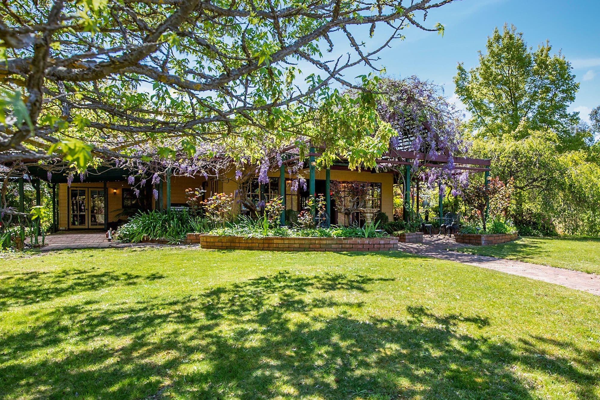 16 Willow Lake Drive, Macs Cove VIC 3723, Macs Cove - Image 1