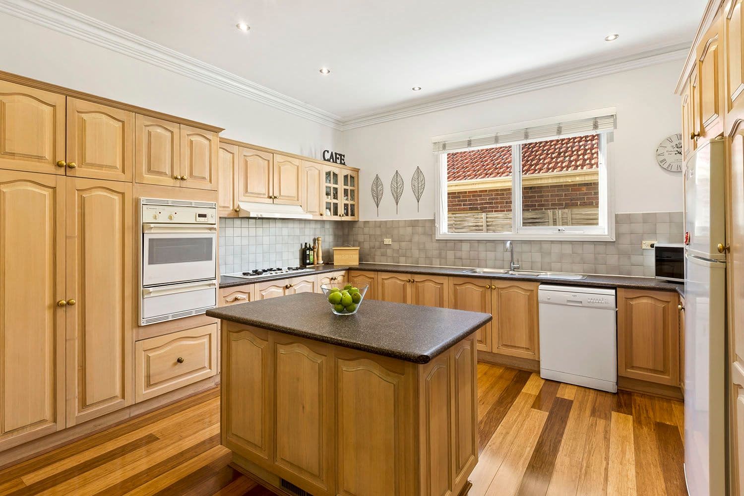 1 Wildoer Drive, Aspendale Gardens VIC 3195, Aspendale Gardens - Thumbnail 3