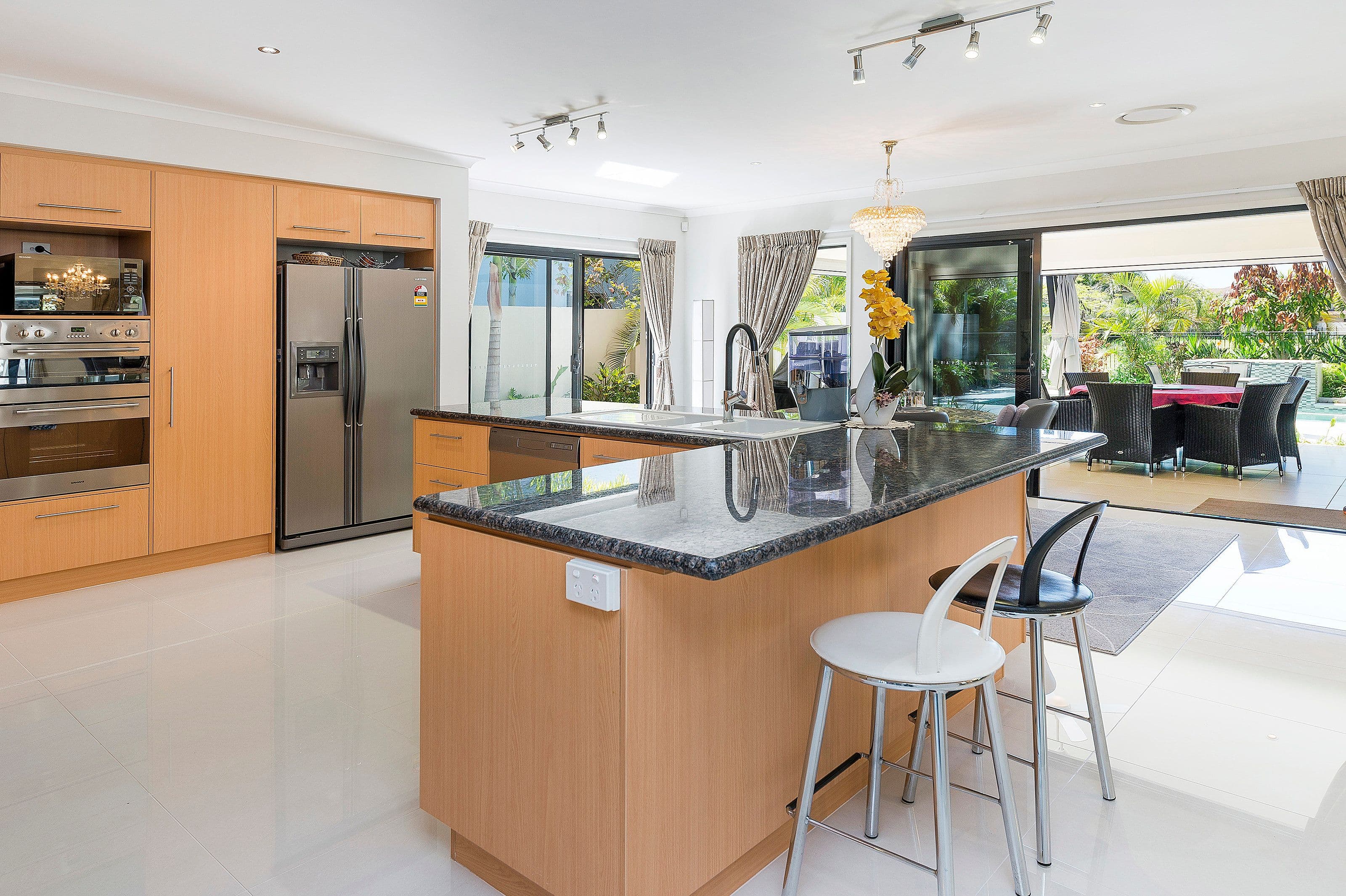 2551 Belmont Court, Hope Island QLD 4212, Hope Island - Thumbnail 4