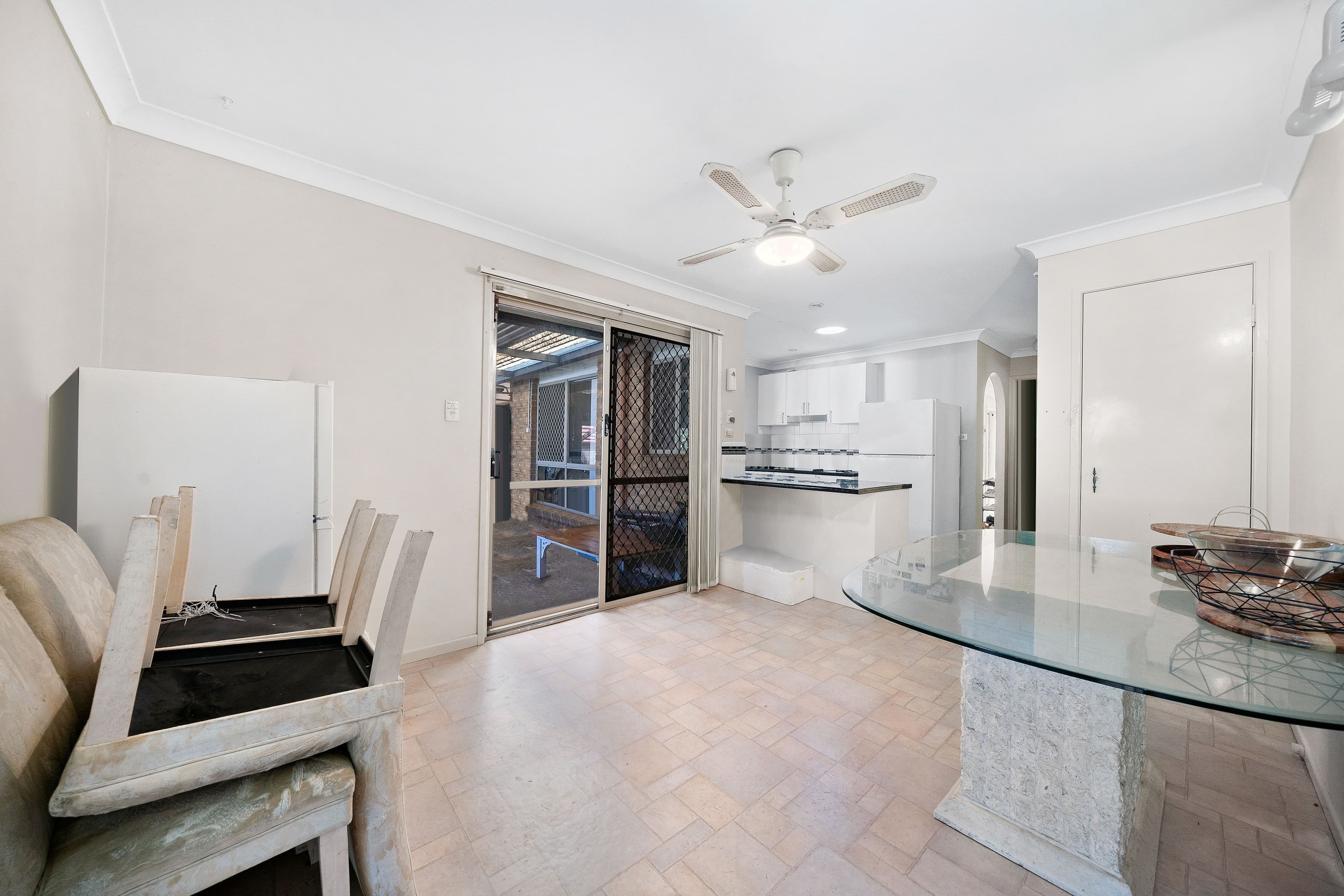 43 Erin Drive, Browns Plains QLD 4118, Browns Plains - Thumbnail 4