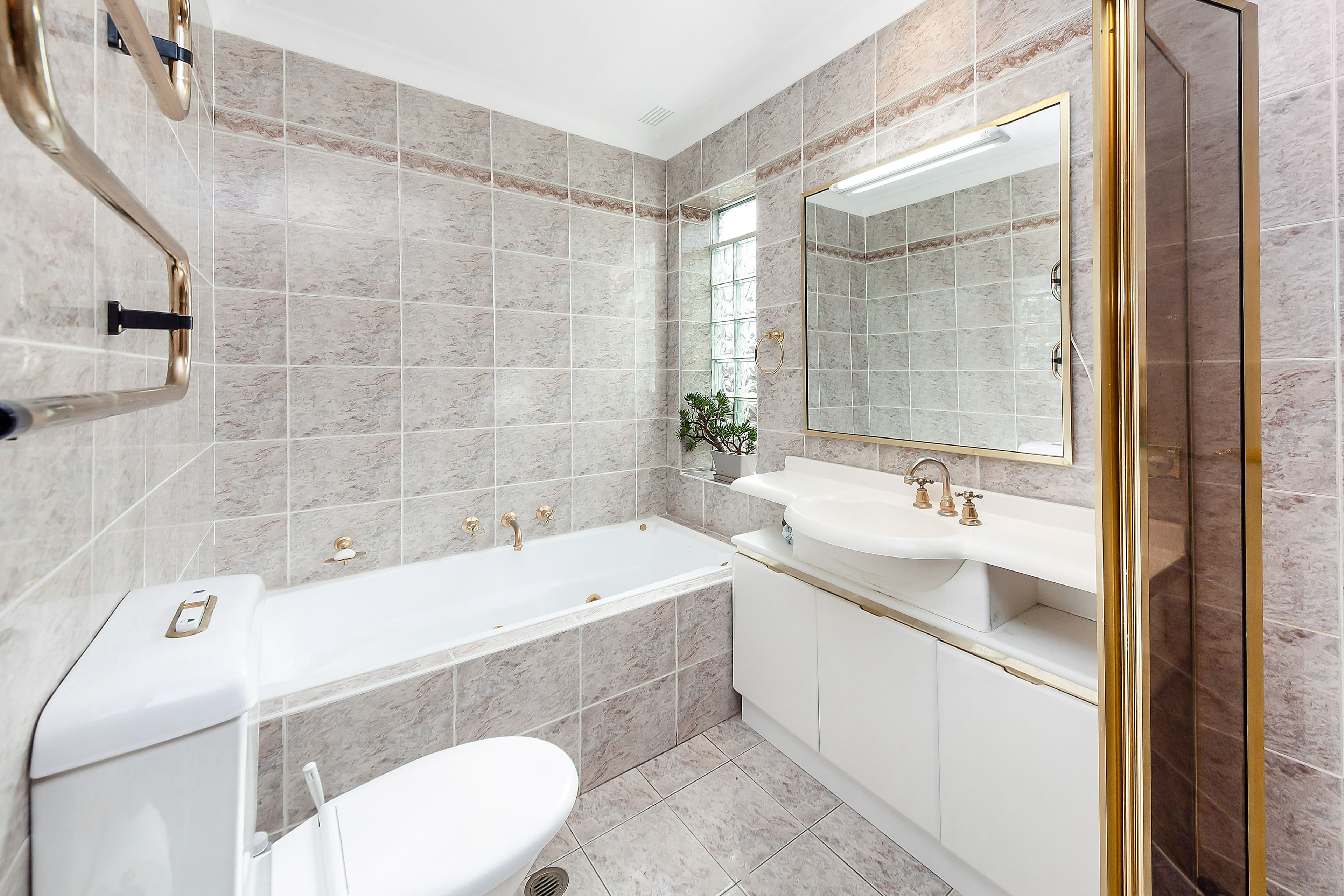 45 Lucinda Avenue, Bass Hill - Thumbnail 7