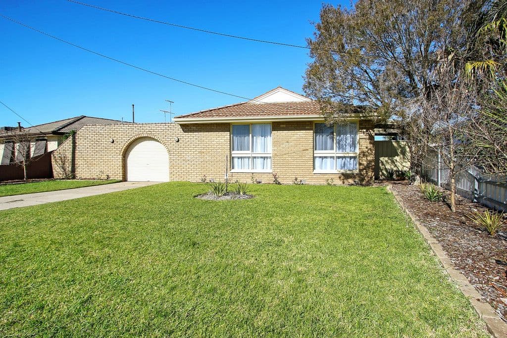 359 Douglas Road, Lavington NSW 2641, Lavington - Thumbnail 4