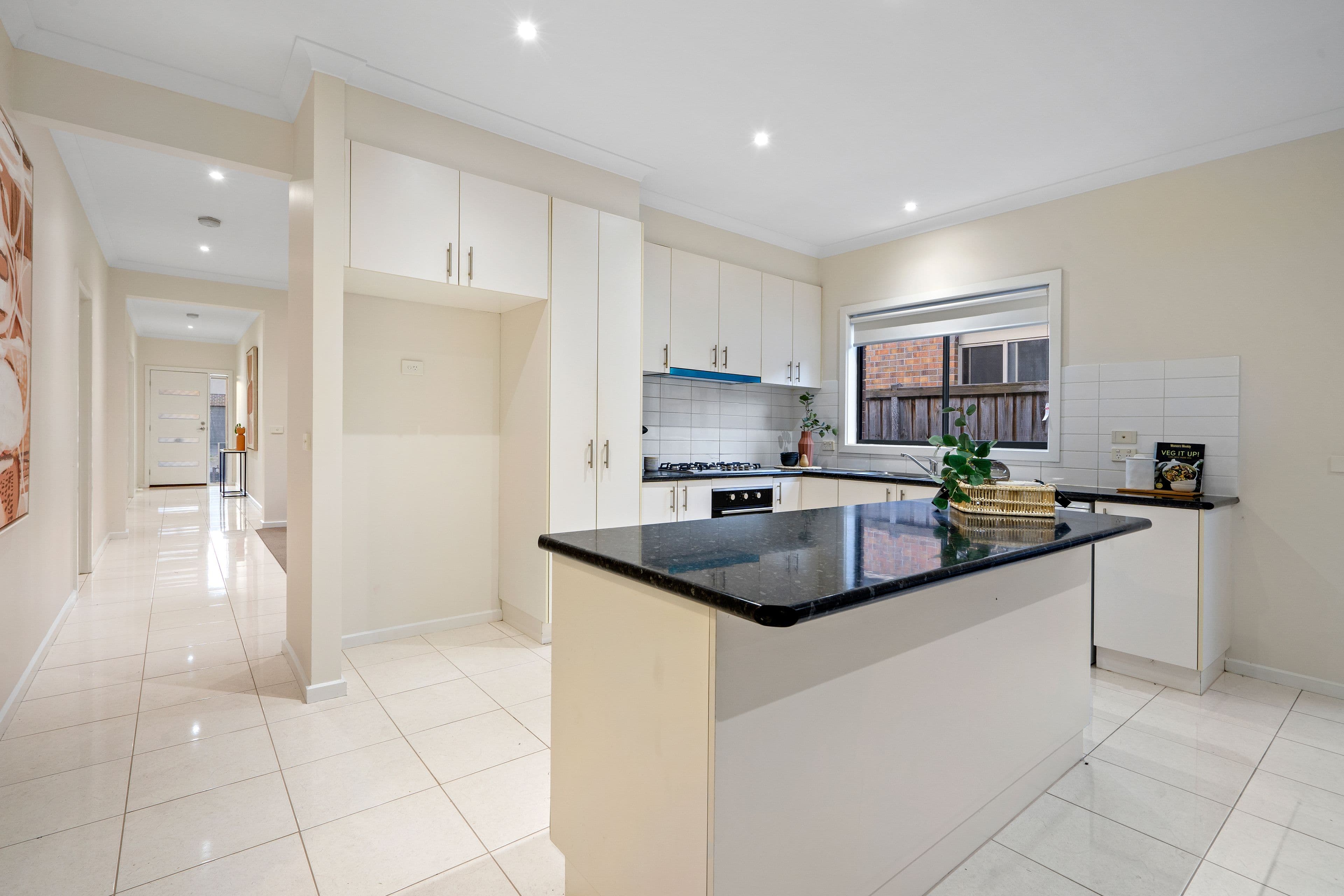 72 Tuross Crescent, South Morang VIC 3752, South Morang - Thumbnail 2