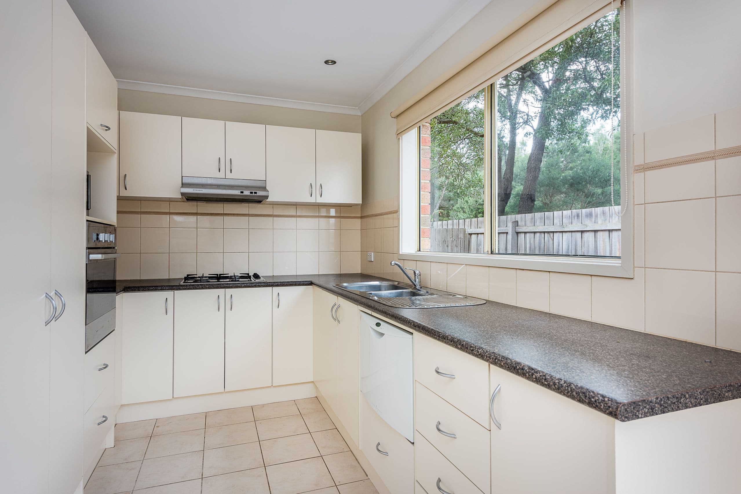 8 Woodlands Grove, Safety Beach VIC 3936, Safety Beach - Thumbnail 2