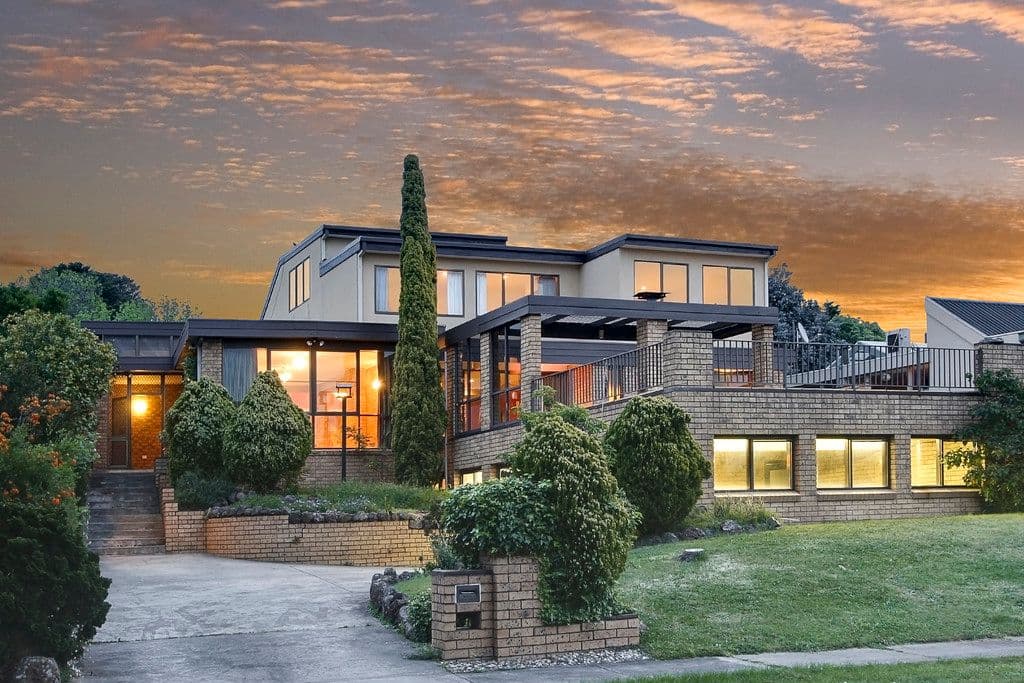 19 Caithness Crescent, GLEN WAVERLEY VIC 3150, Glen Waverley - Image 1