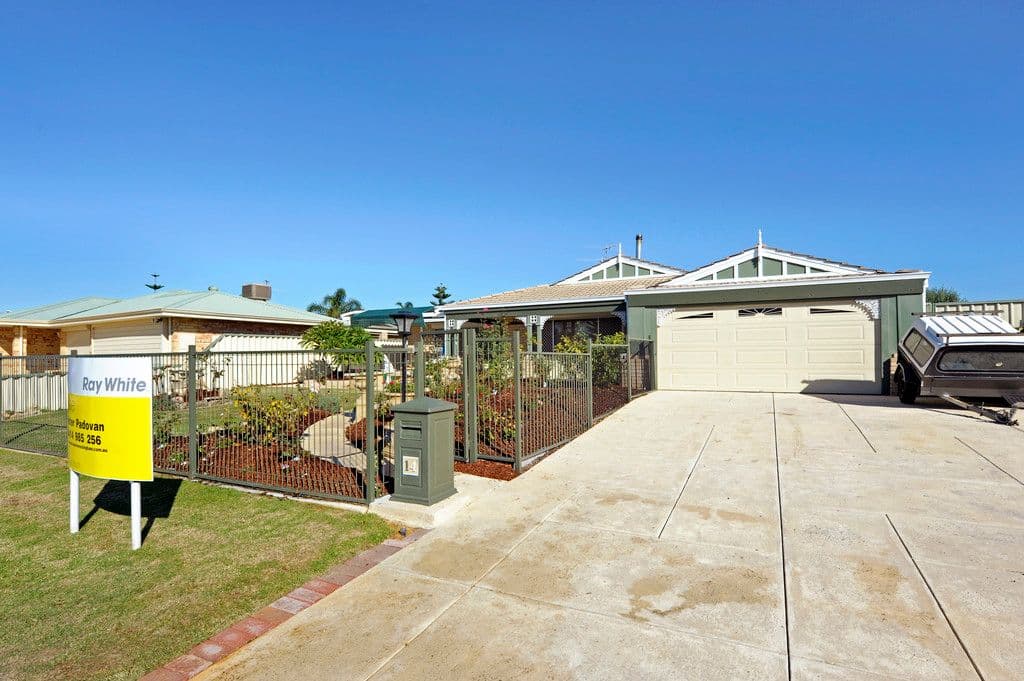 14 Moreton Cresent, WARNBRO WA 6169, Warnbro - Thumbnail 2