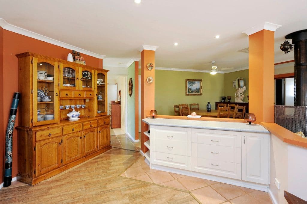 14 Moreton Cresent, WARNBRO WA 6169, Warnbro - Thumbnail 4
