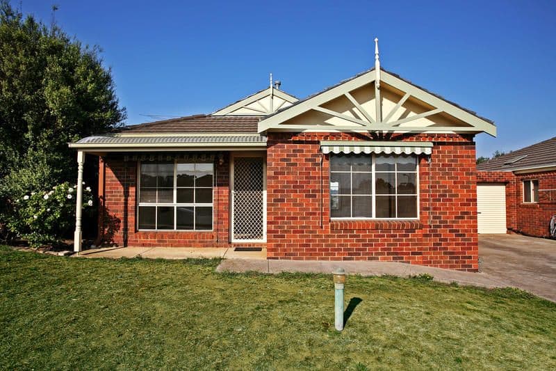 77 Glastonbury Drive, HIGHTON VIC 3216, Highton - Image 1