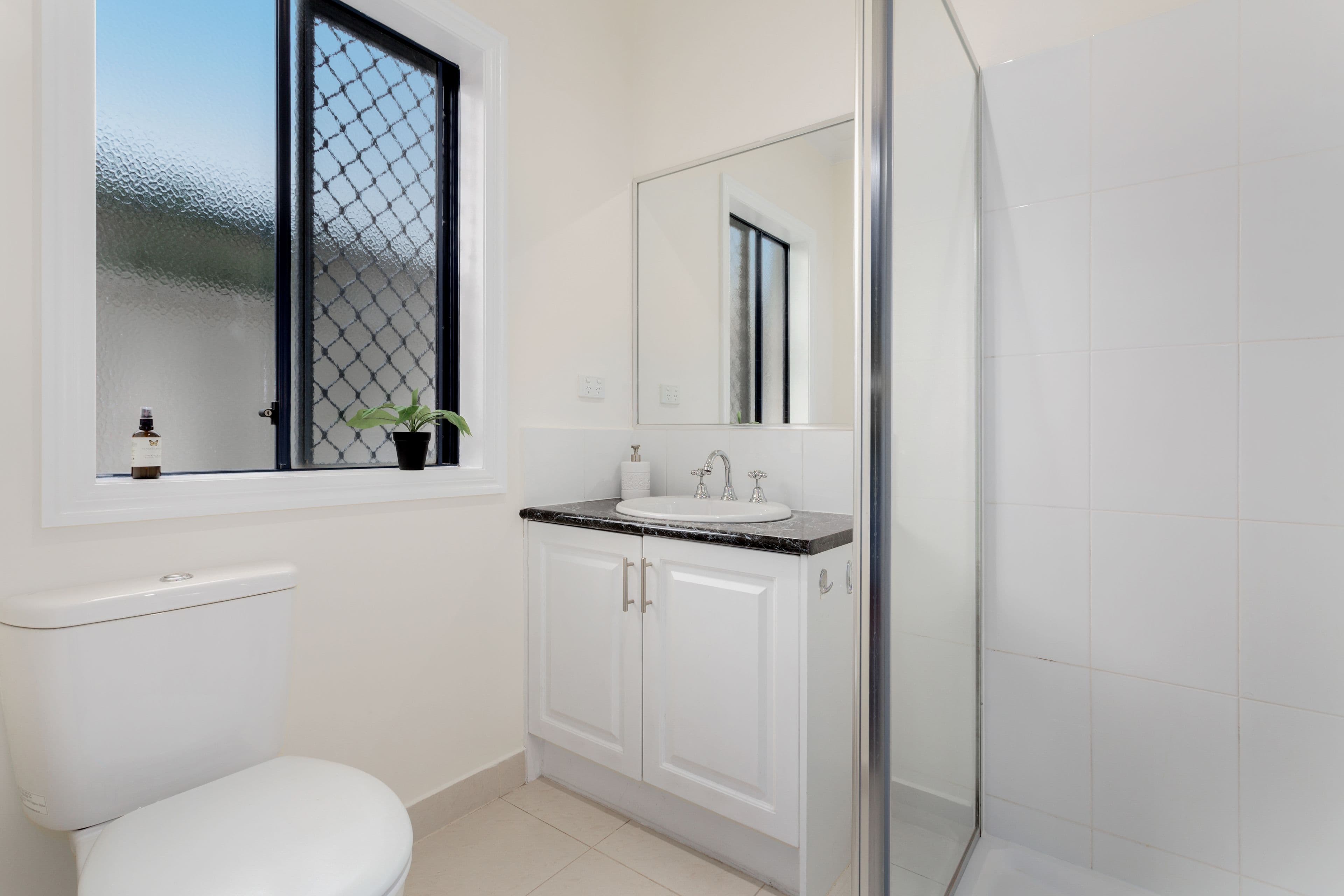 64 Oaklands Way, Pakenham VIC 3810, Pakenham - Thumbnail 4
