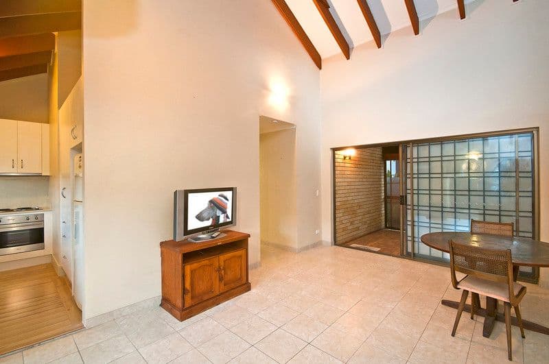 7 Lind Avenue, PALM BEACH QLD 4221, Palm Beach - Thumbnail 3