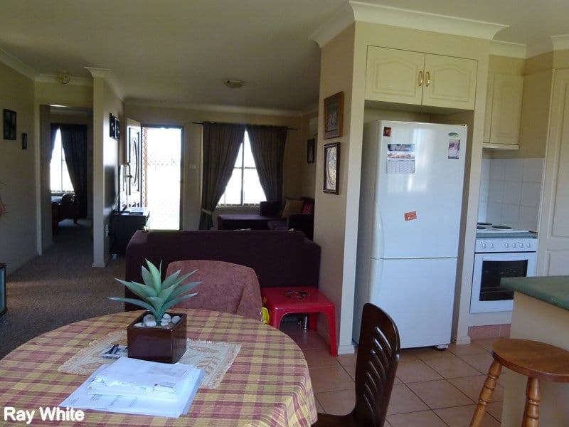 1 Powter Street, FORBES NSW 2871, Forbes - Thumbnail 5