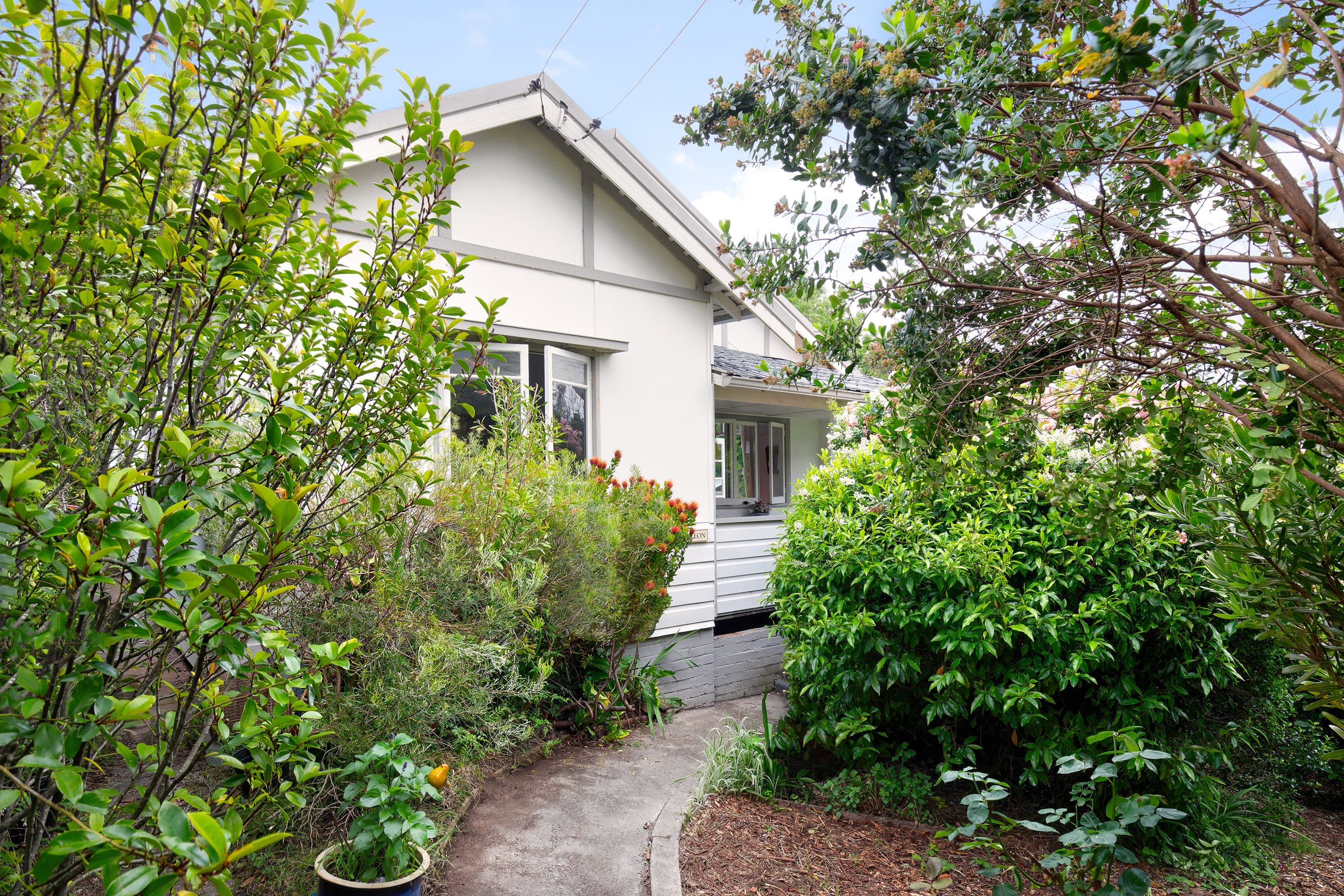 1 Neale Street, Katoomba NSW 2780, Katoomba - Thumbnail 2