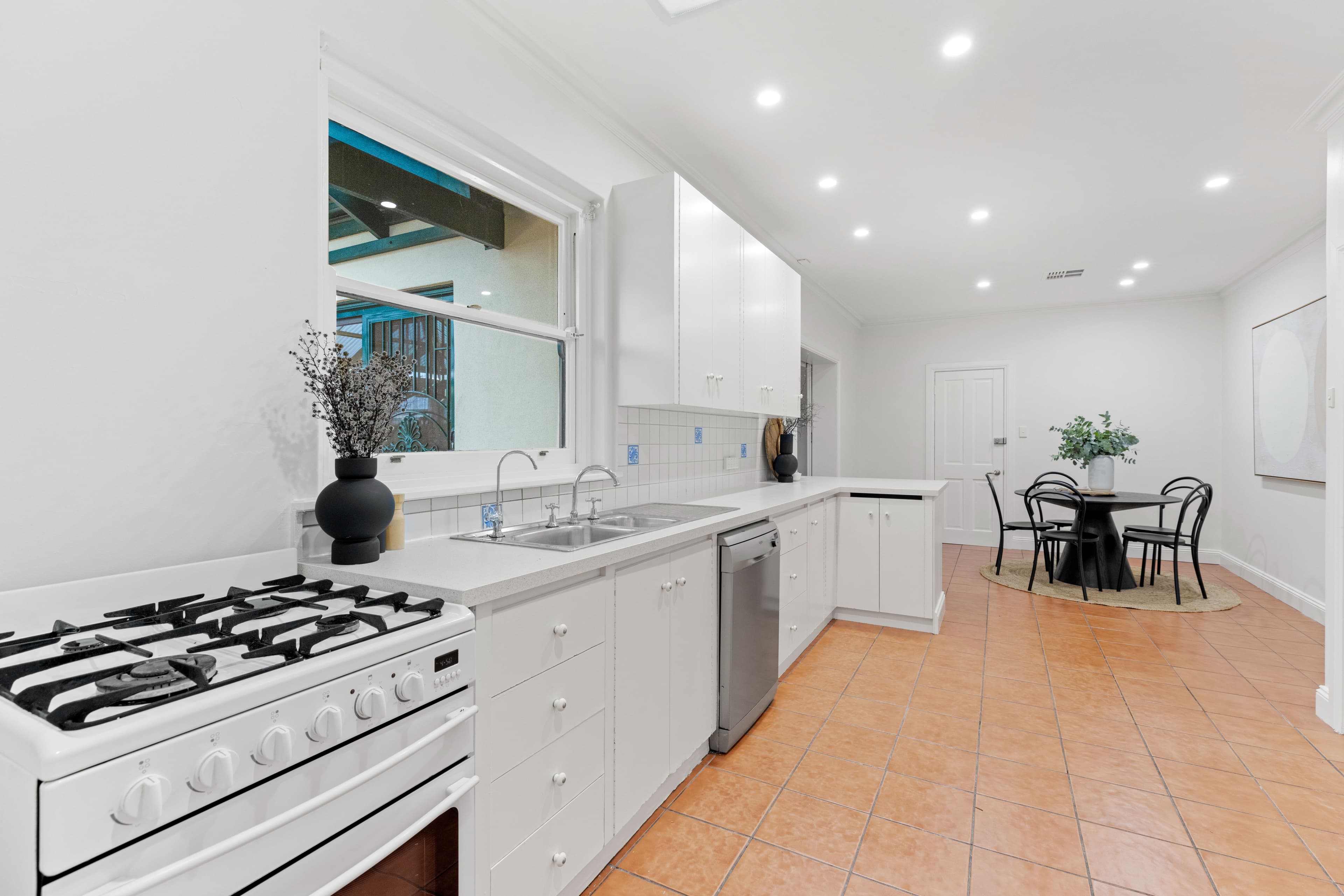 14 Barclay Avenue, Glengowrie SA 5044, Glengowrie - Thumbnail 4