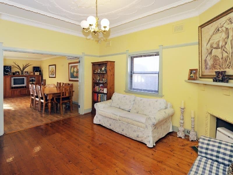 92 Harcourt Parade, ROSEBERY NSW 2018, Rosebery - Thumbnail 2