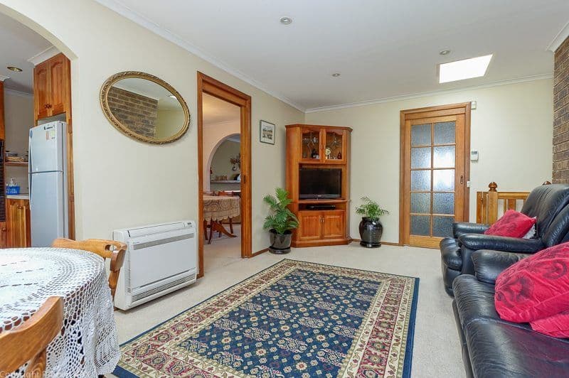 24 Topham Street, ROSE BAY TAS 7015, Rose Bay - Thumbnail 5