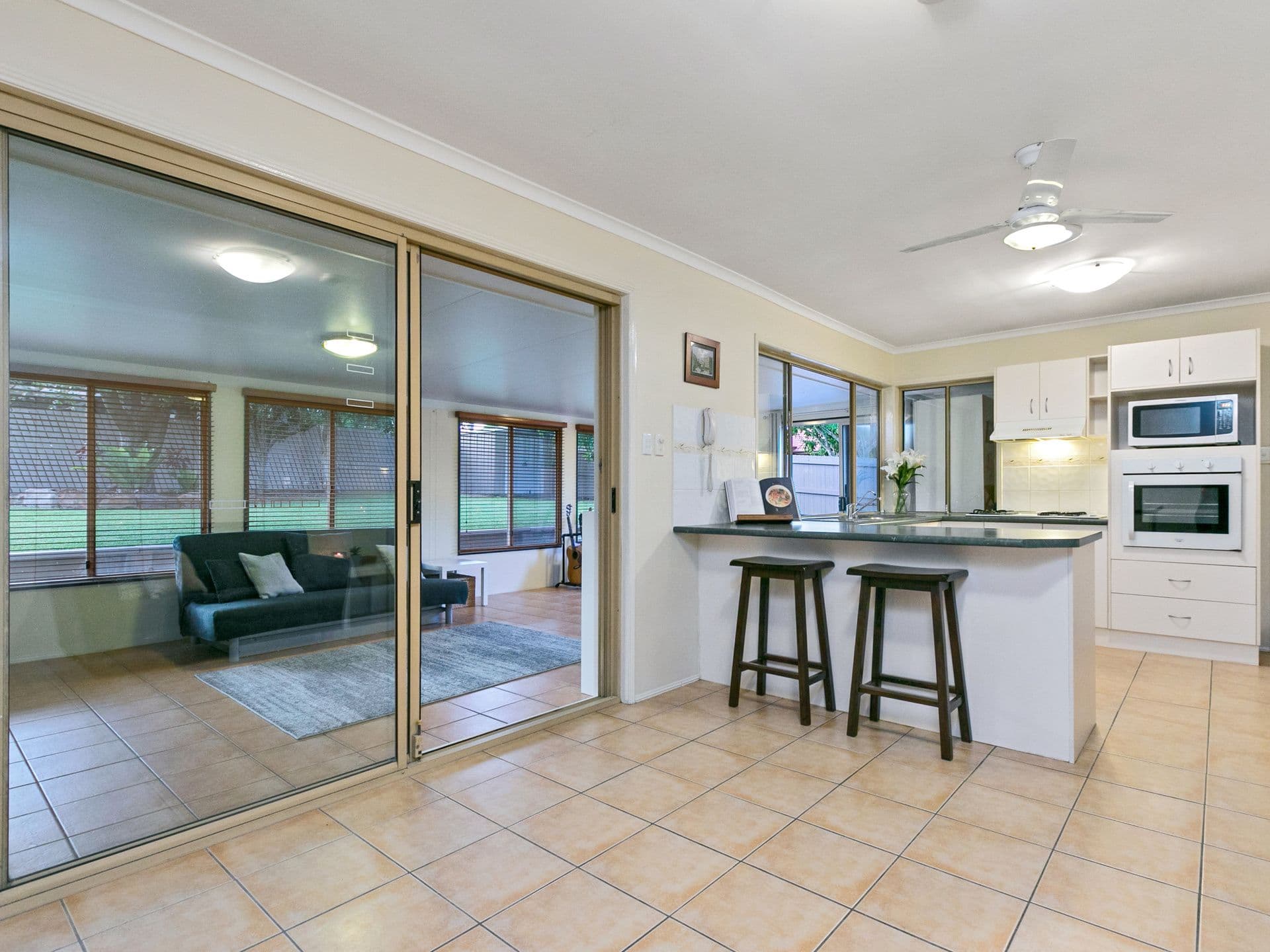 6 Nardie Street, Eight Mile Plains QLD 4113, Eight Mile Plains - Image 1