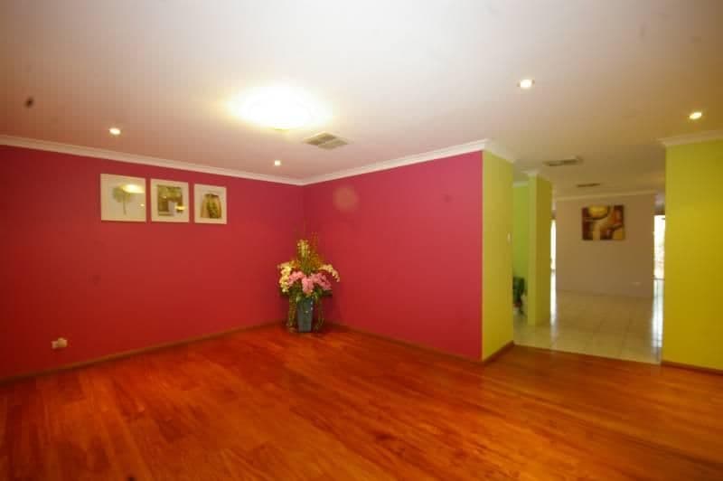 31 Whitcombe Way, ALEXANDER HEIGHTS WA 6064, Alexander Heights - Thumbnail 2
