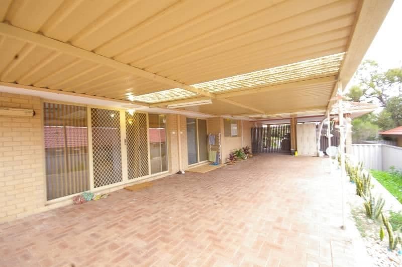 31 Whitcombe Way, ALEXANDER HEIGHTS WA 6064, Alexander Heights - Thumbnail 3