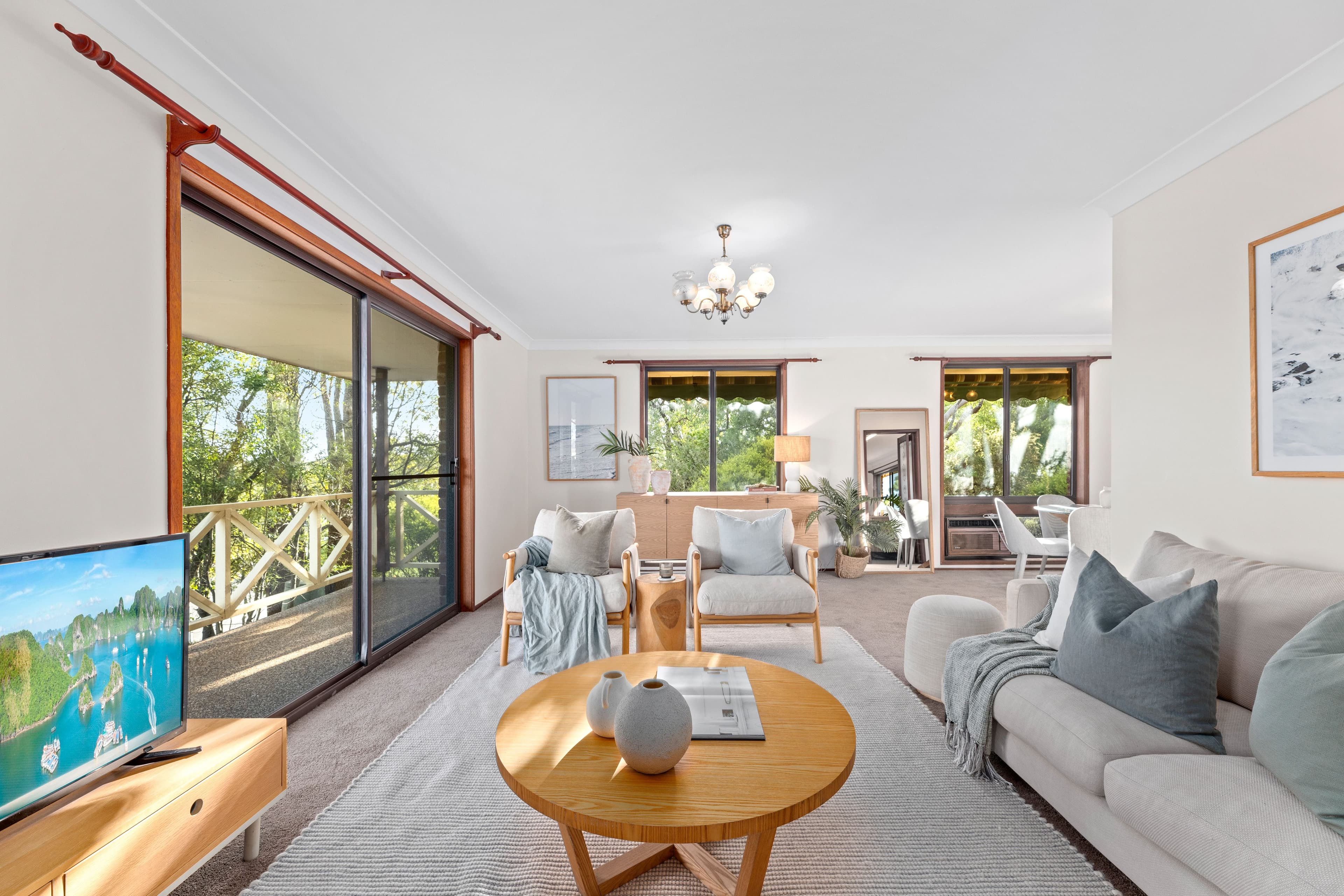 25 Jervis Drive, Illawong NSW 2234, Illawong - Image 1