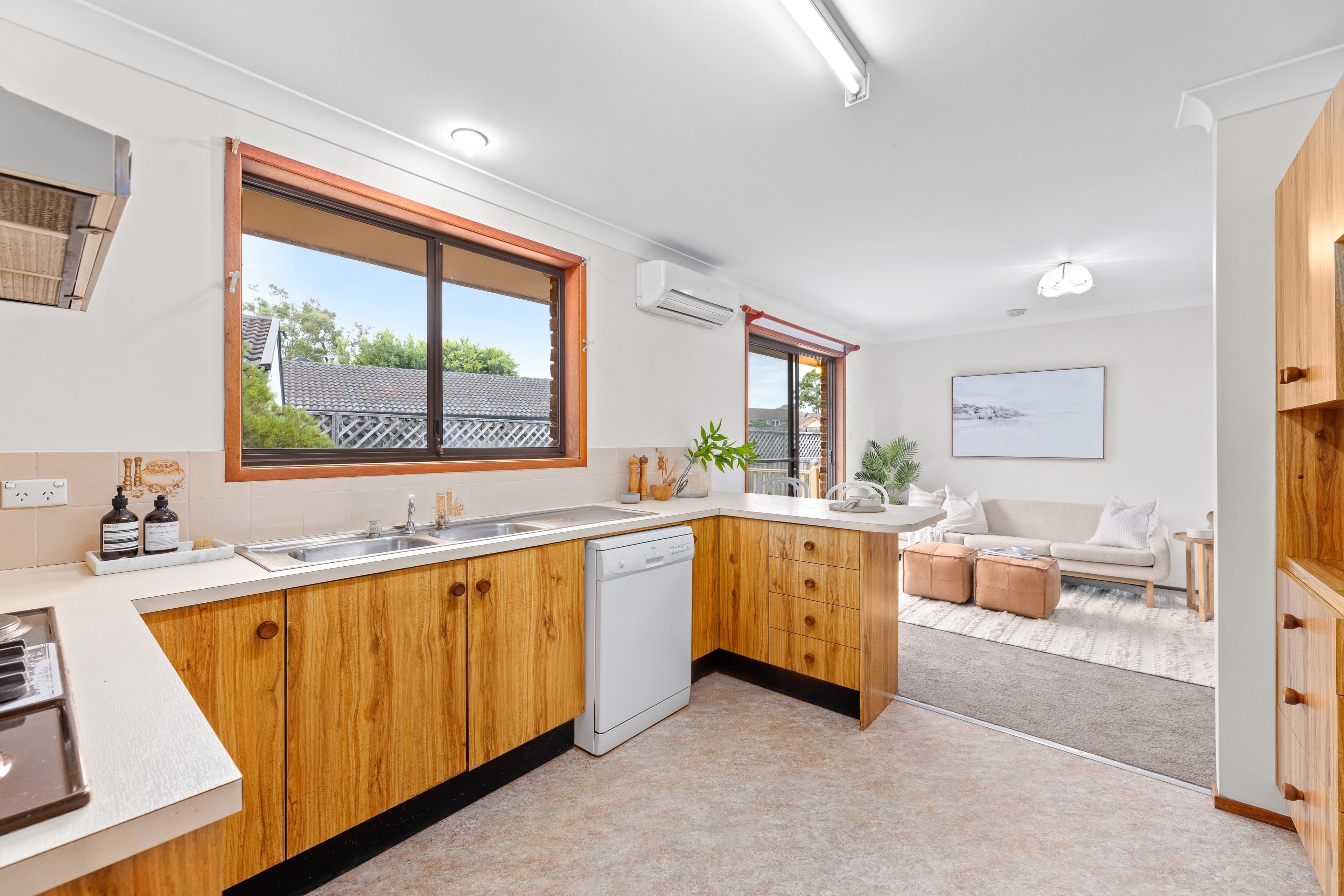 25 Jervis Drive, Illawong NSW 2234, Illawong - Thumbnail 5