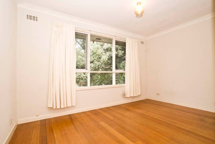 27 Monterey Avenue, GLEN WAVERLEY VIC 3150, Glen Waverley - Thumbnail 3