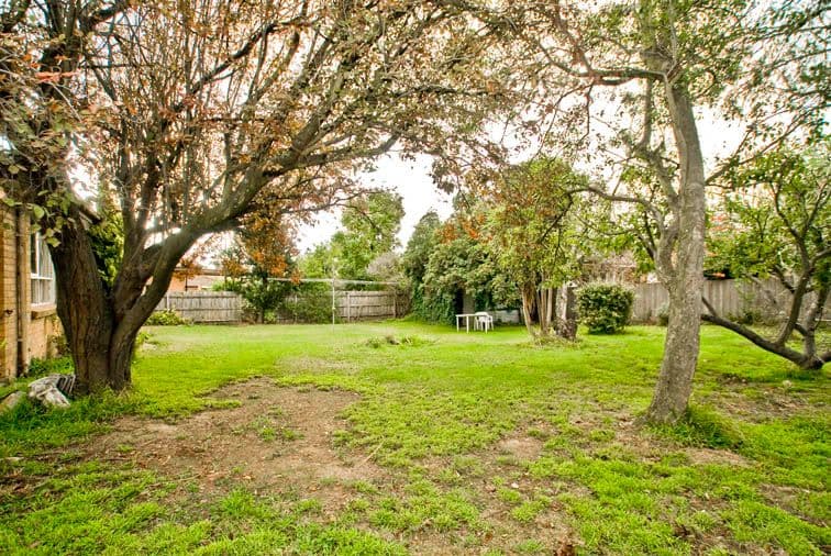 27 Monterey Avenue, GLEN WAVERLEY VIC 3150, Glen Waverley - Thumbnail 4