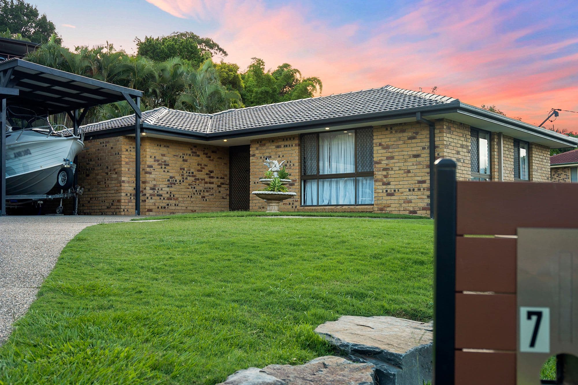 7 Paisley Court, Mount Warren Park QLD 4207, Mount Warren Park - Thumbnail 2