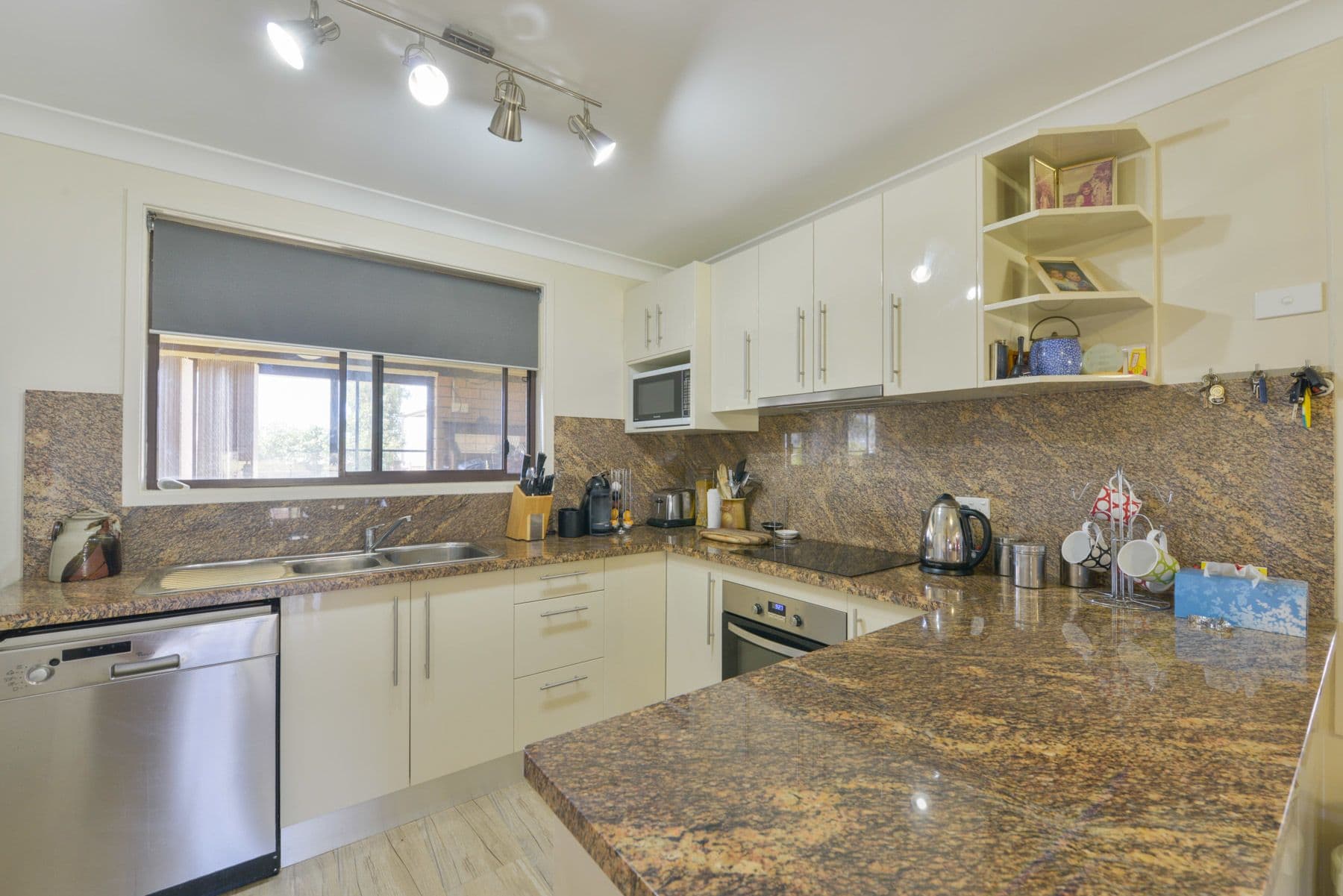 19 Johns Drive, Kootingal - Thumbnail 7