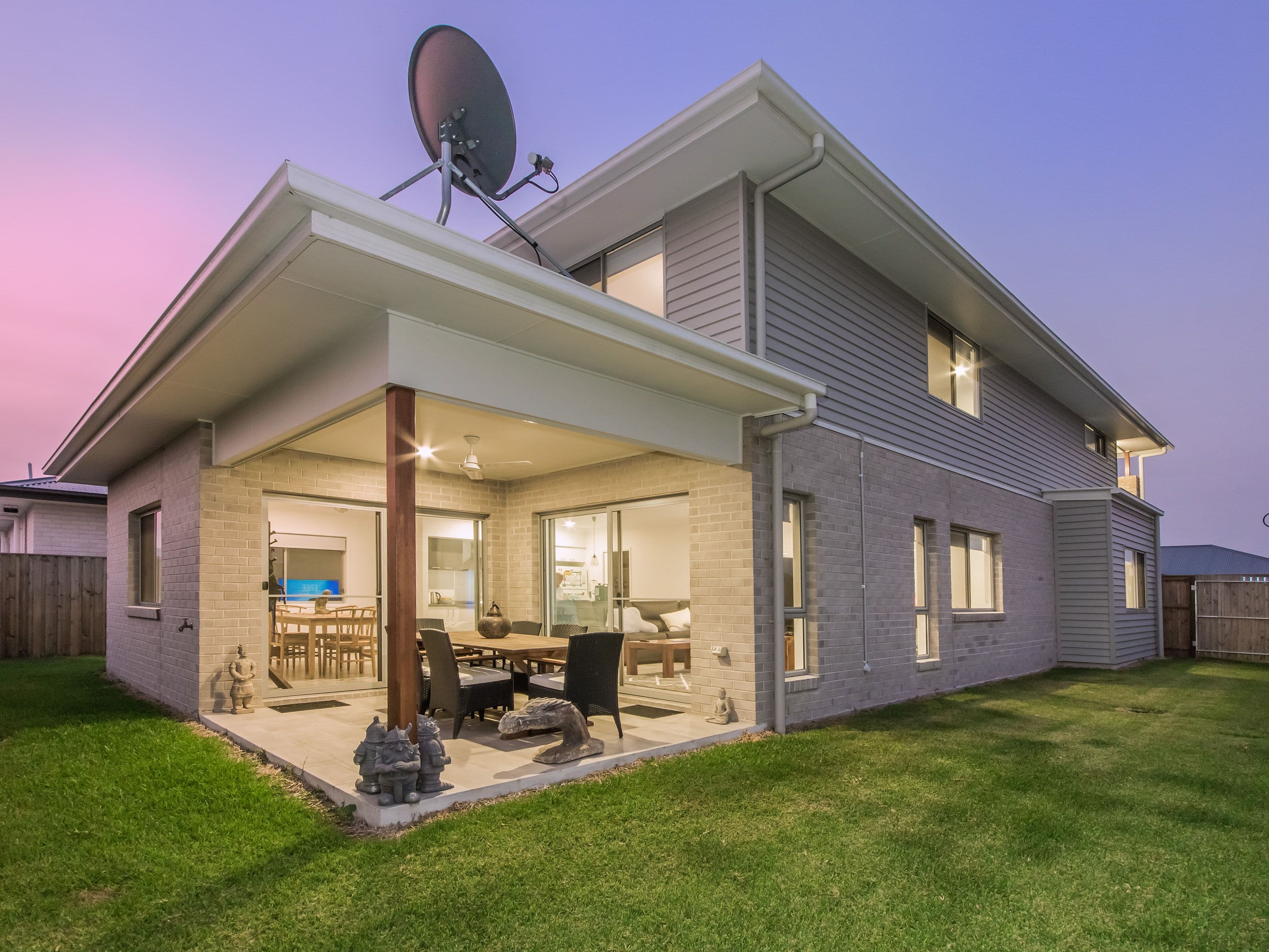 2 Oxenford Place, Oxenford QLD 4210, Oxenford - Thumbnail 2