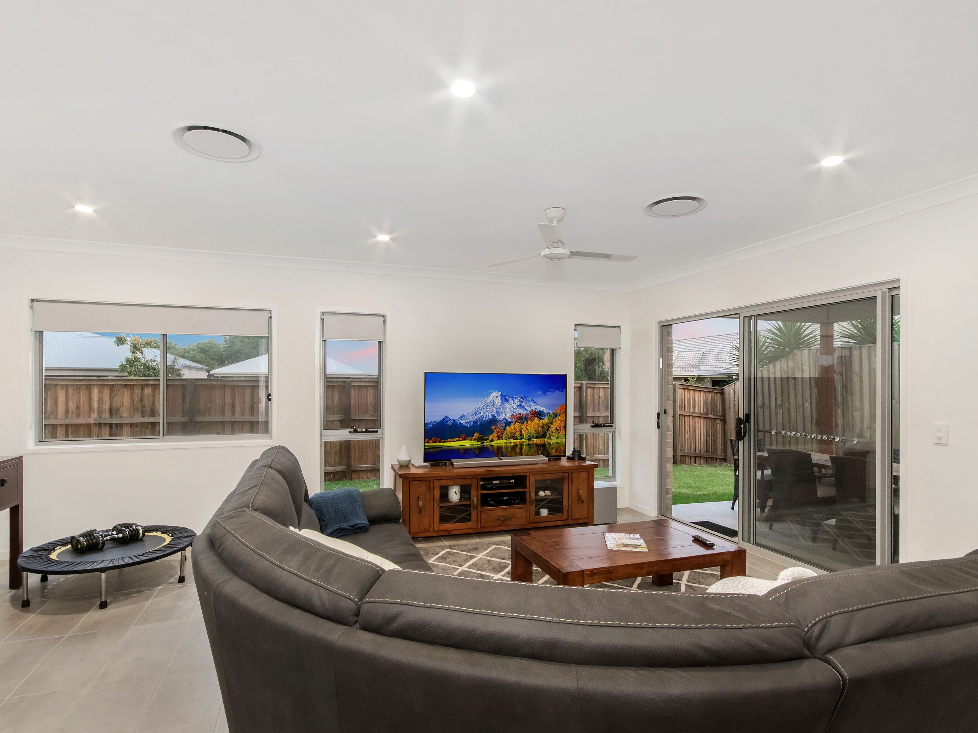 2 Oxenford Place, Oxenford QLD 4210, Oxenford - Thumbnail 5