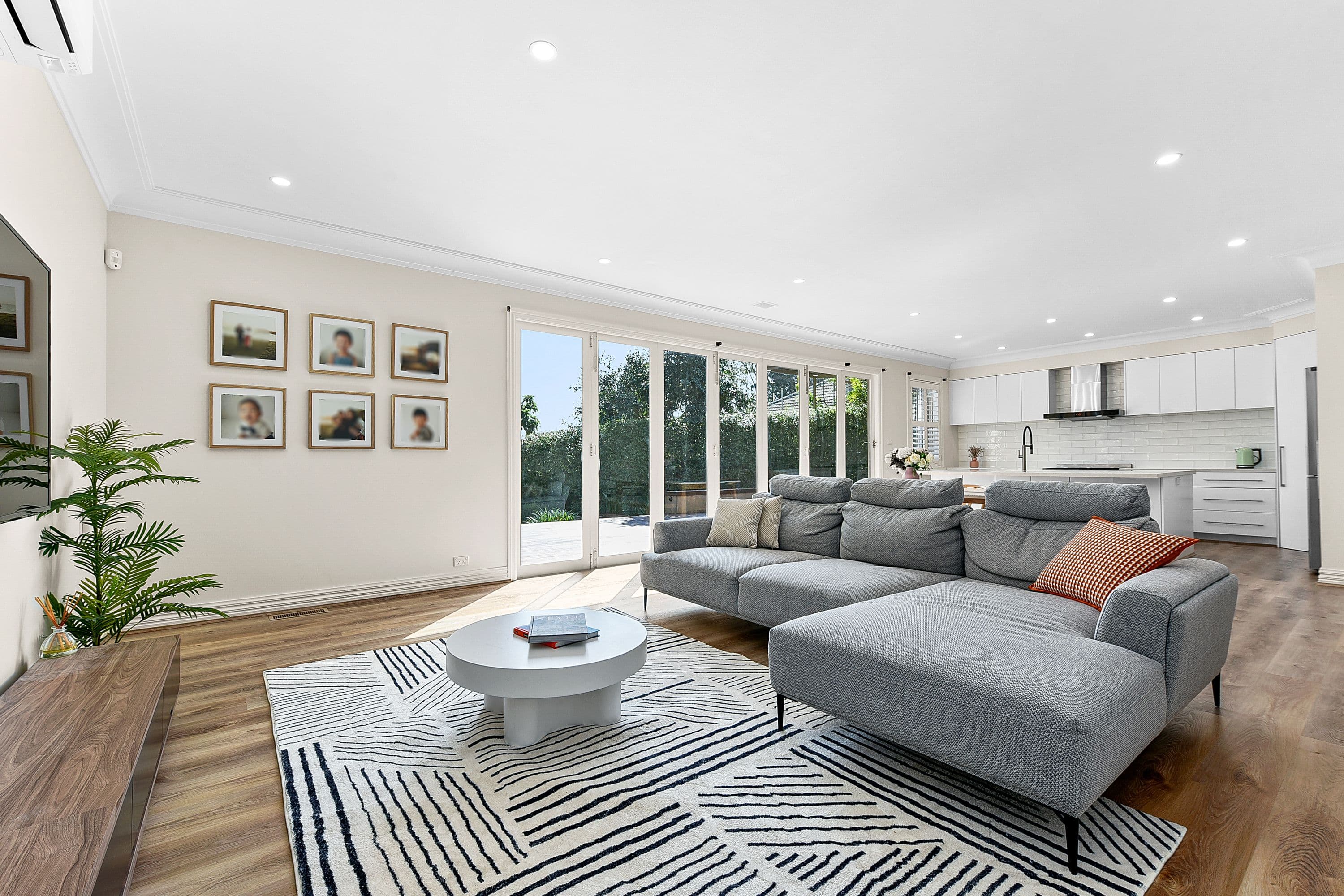 4 Murra Street, Burwood VIC 3125, Burwood - Thumbnail 2