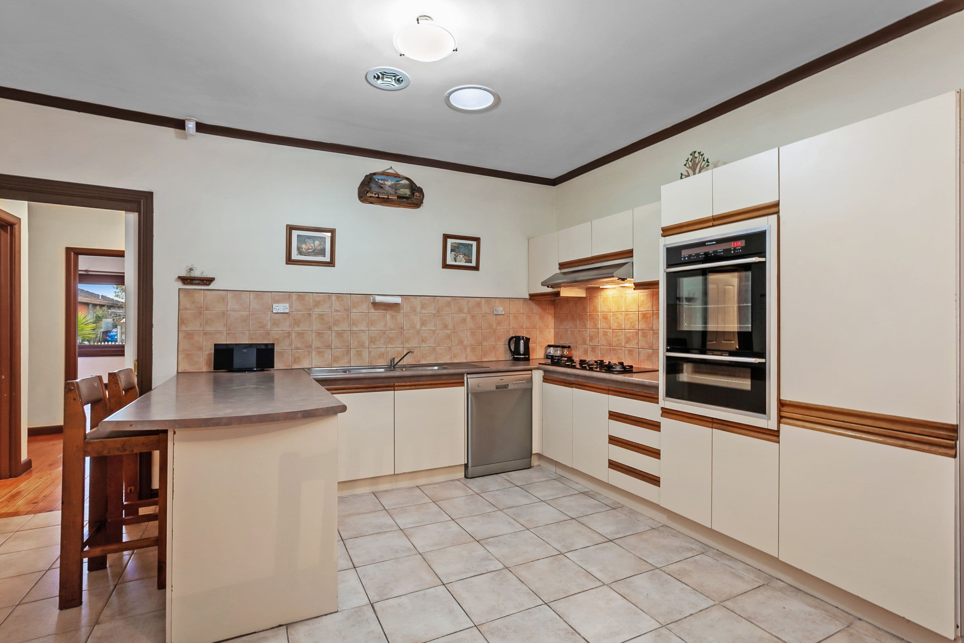 16 Zinnia Street, Reservoir VIC 3073, Reservoir - Thumbnail 5