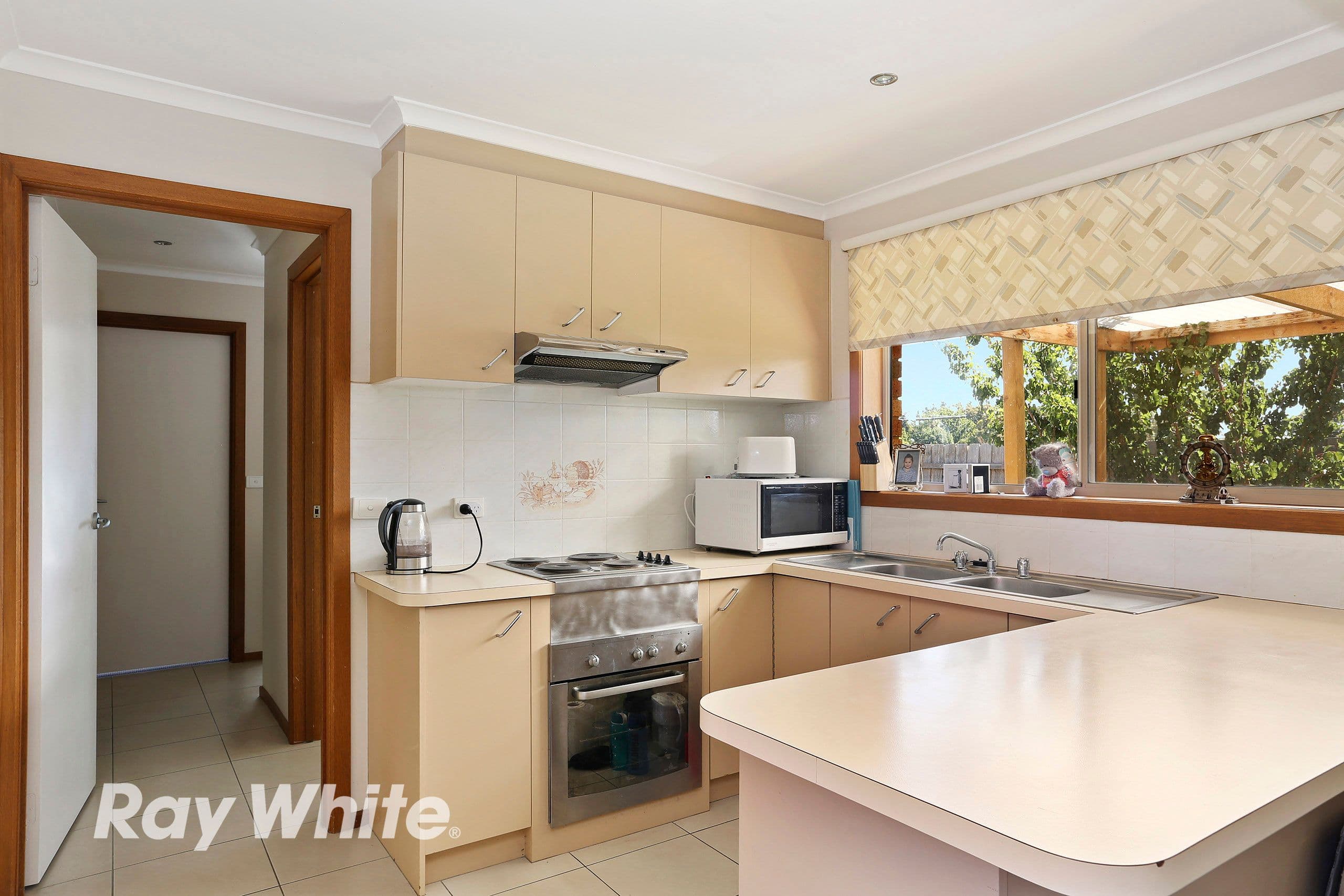 49 Cameron Crescent, Lara VIC 3212, Lara - Thumbnail 2