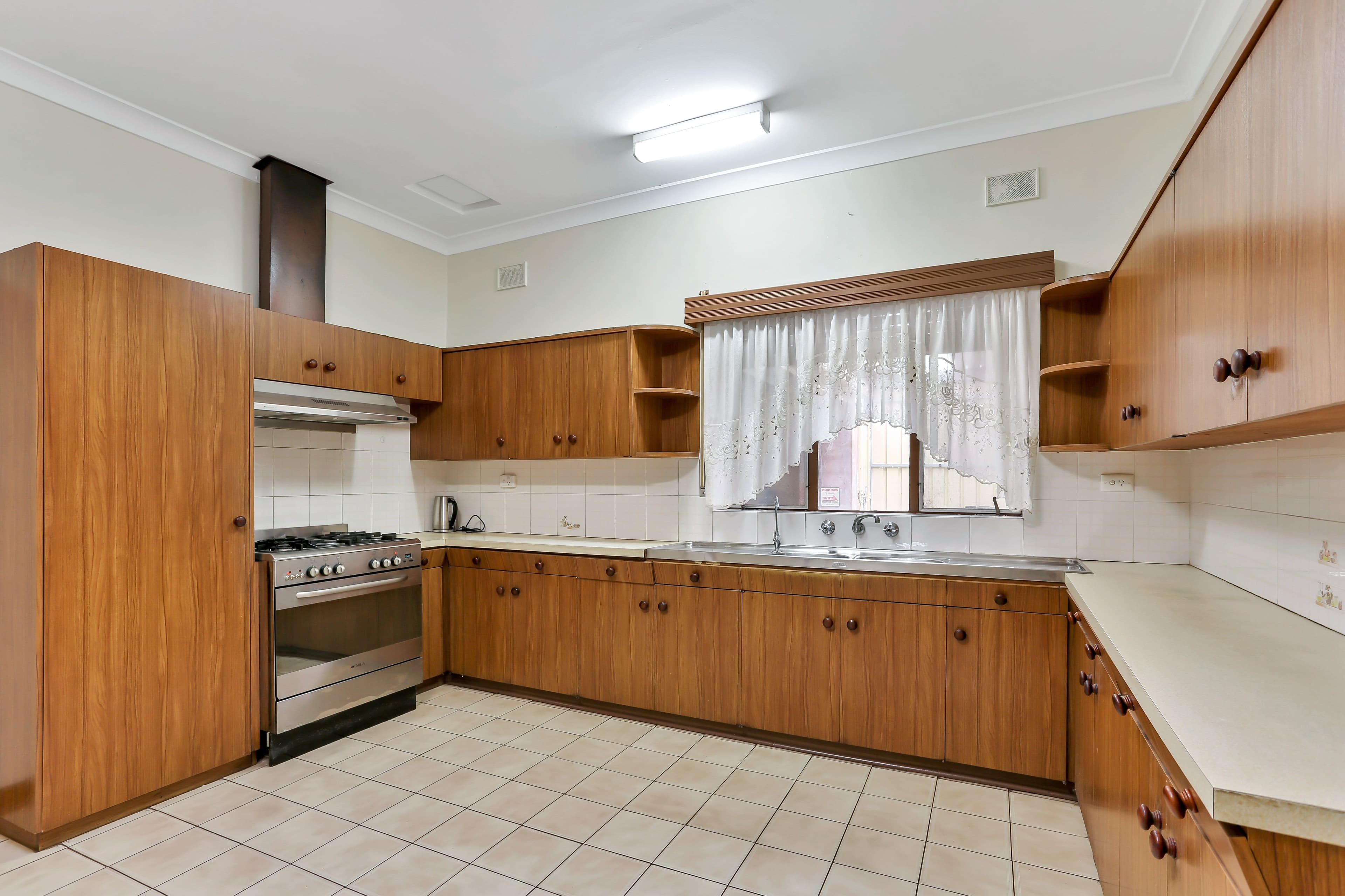 12 Elliott Street, Campbelltown SA 5074, Campbelltown - Thumbnail 4