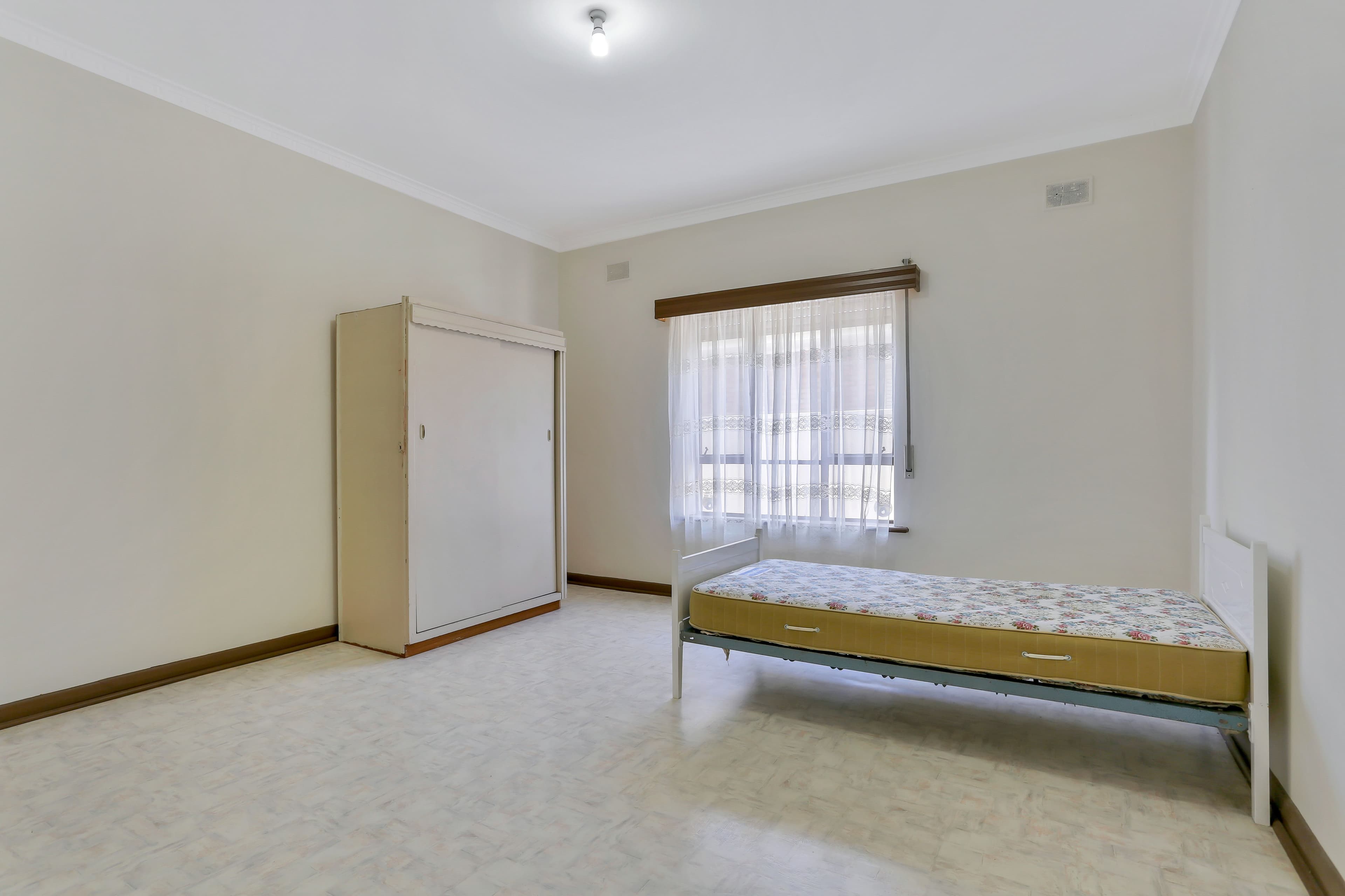 12 Elliott Street, Campbelltown SA 5074, Campbelltown - Thumbnail 7