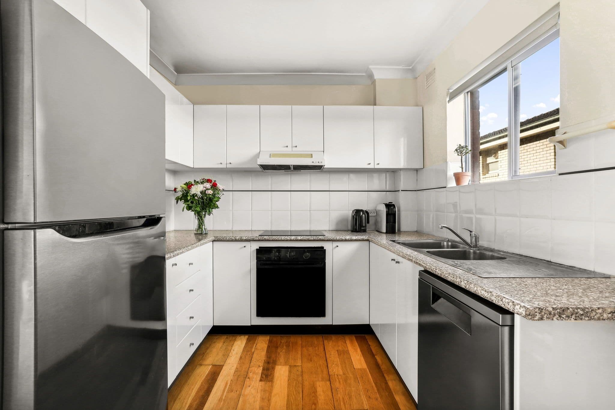 2 Coogee Bay Road, Randwick NSW 2031, Randwick - Thumbnail 3