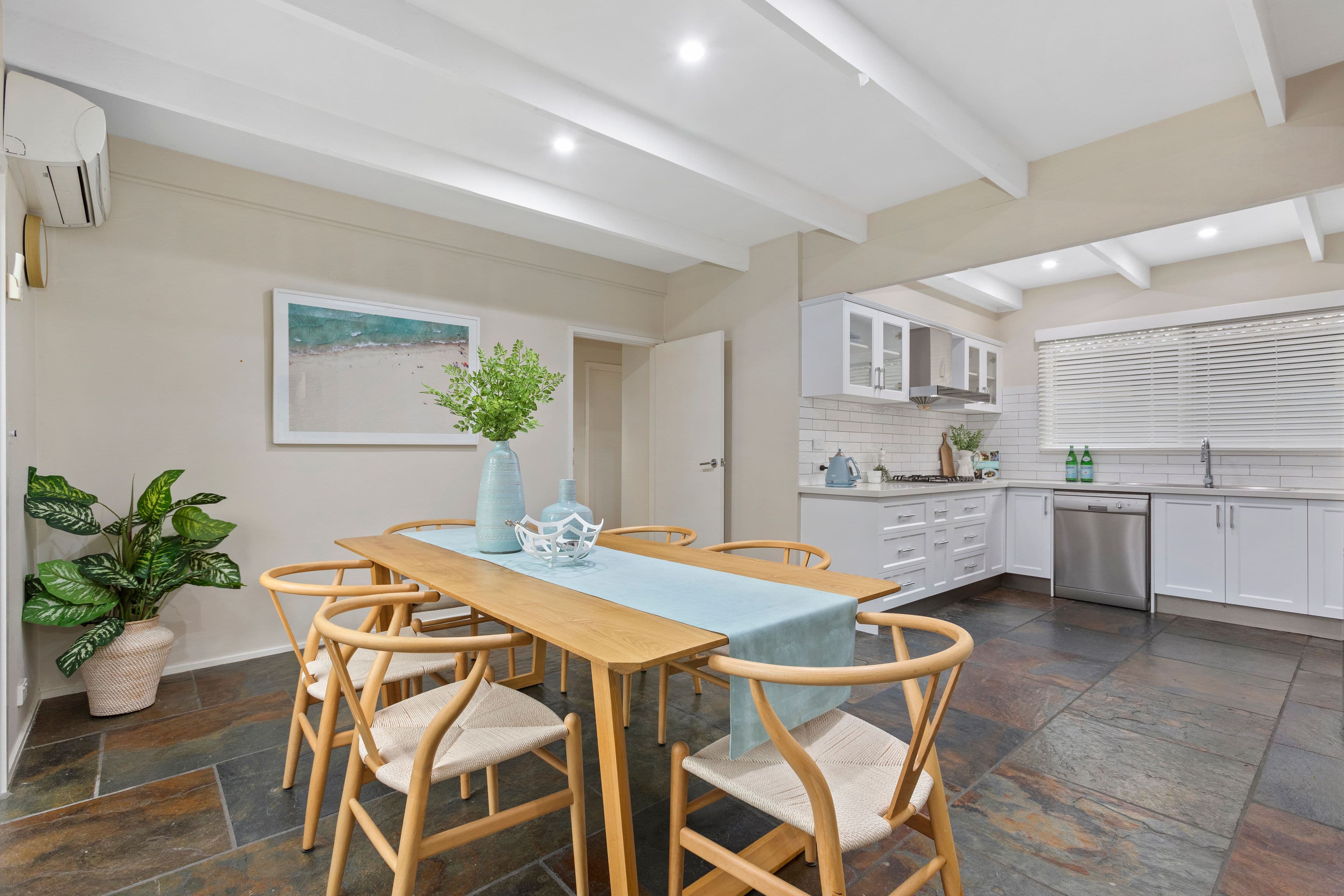 25 Willow Avenue, Cheltenham VIC 3192, Cheltenham - Thumbnail 2